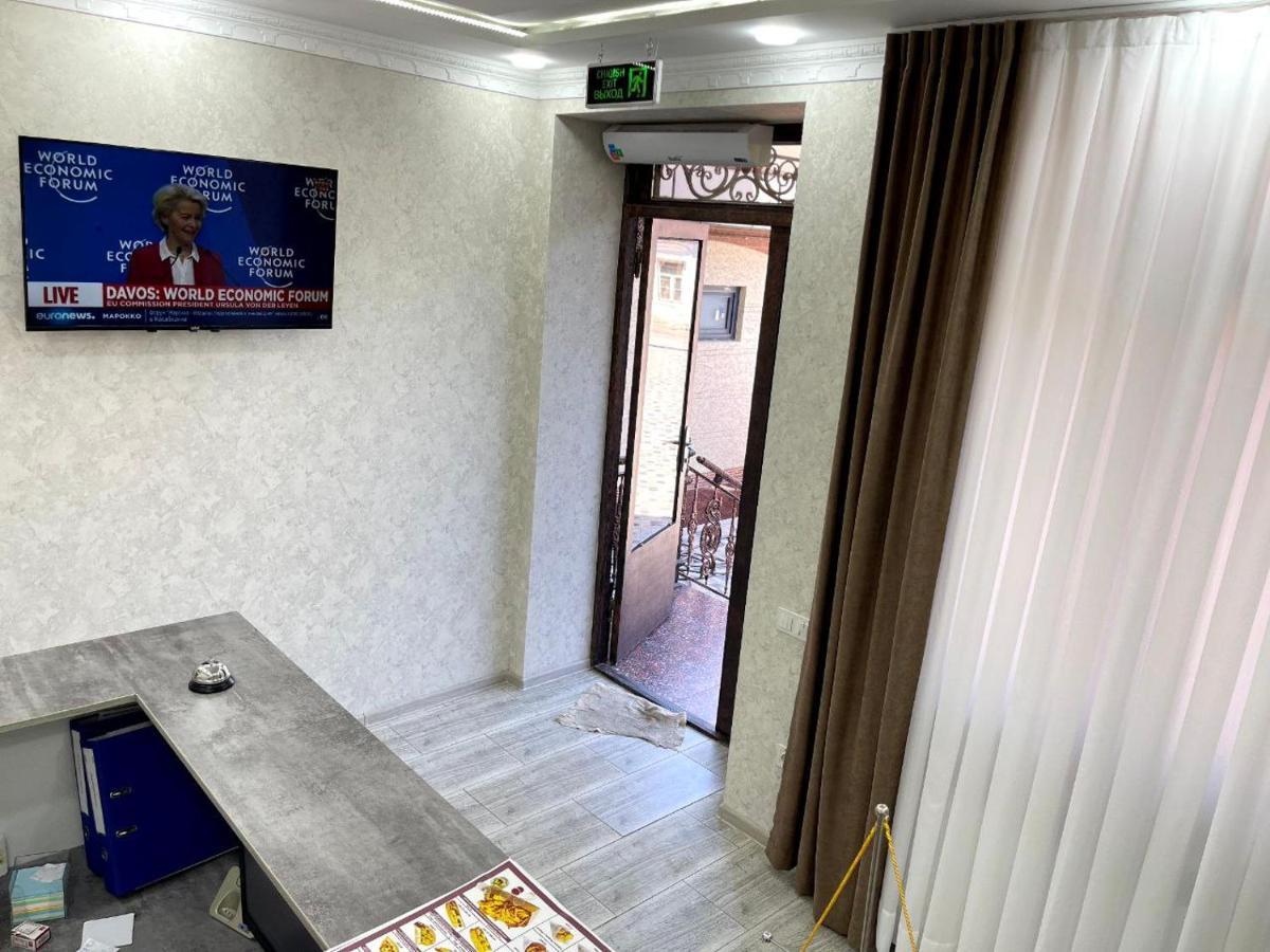 Barhat Hotel Tashkent Luaran gambar