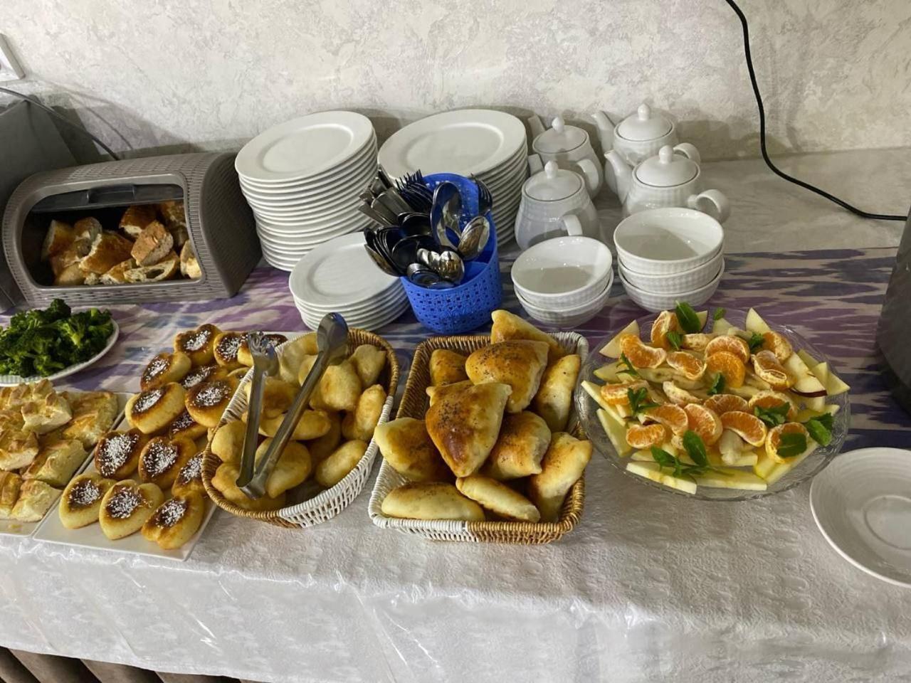 Barhat Hotel Tashkent Luaran gambar