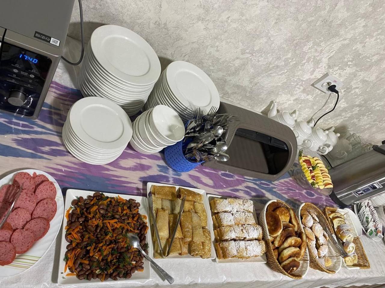 Barhat Hotel Tashkent Luaran gambar